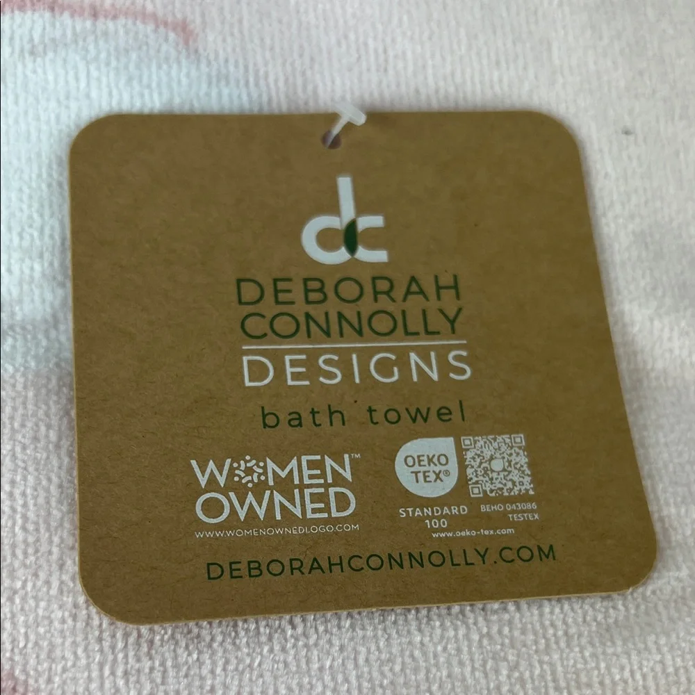 Deborah Connolly Bath Towels Swans Pink White Velour Soft Cotton Set of 2 NEW